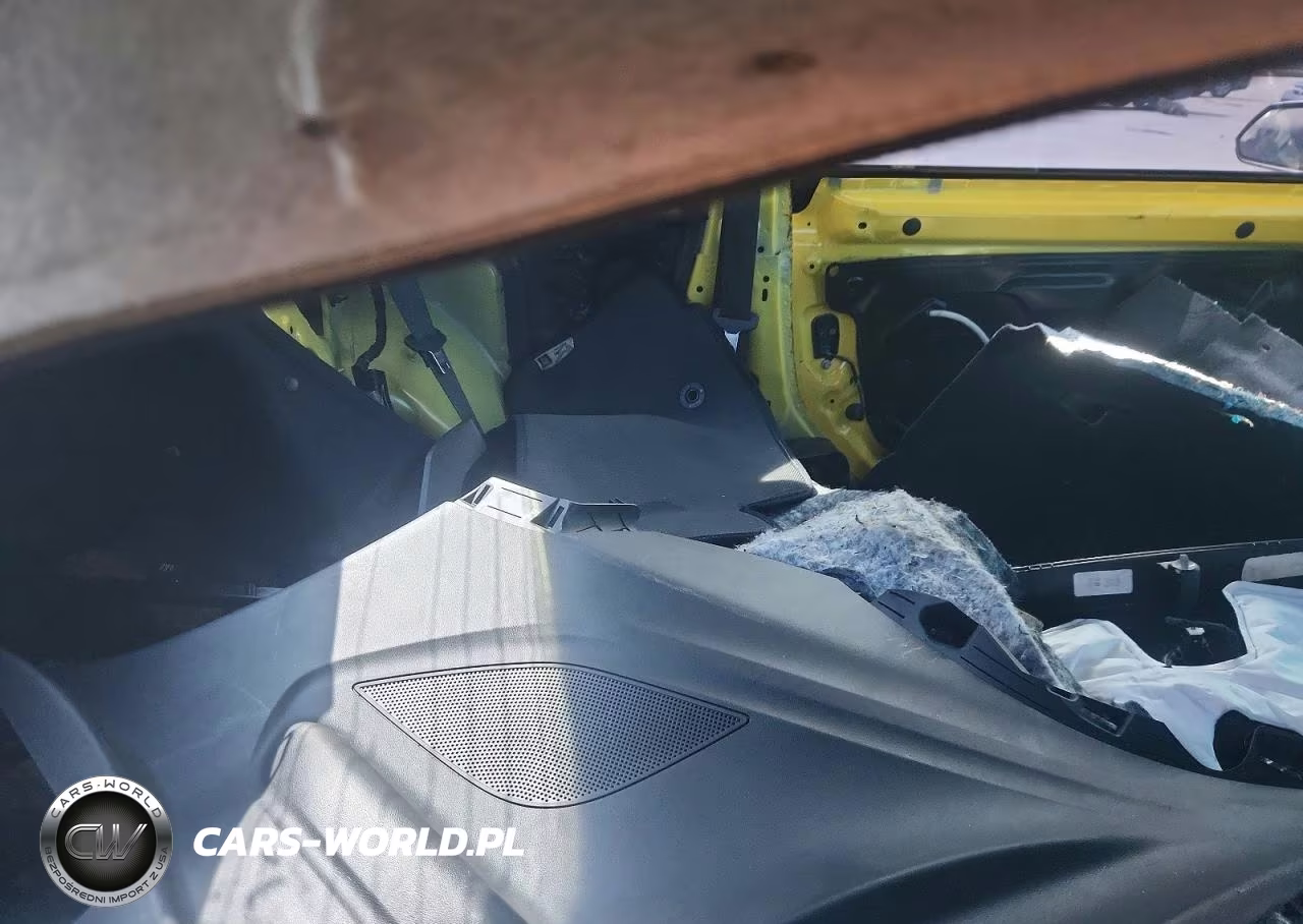 2018 Chevrolet Camaro Ss VIN:1G1FF1R79J0142078 - 10