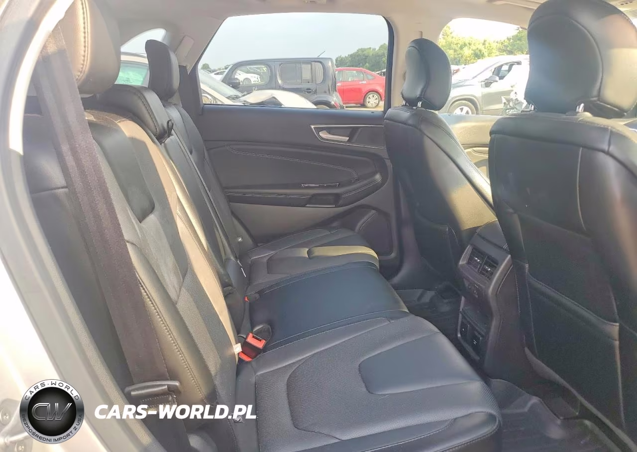2018 Ford Edge Titanium VIN:2FMPK3K86JBB52020 - 10