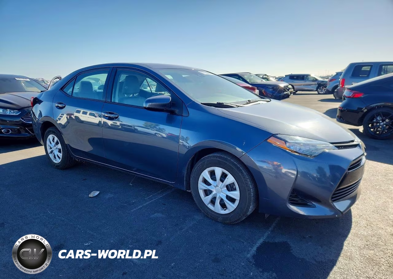 2017 Toyota Corolla Le Eco VIN:2T1BPRHE1HC770735 - 4
