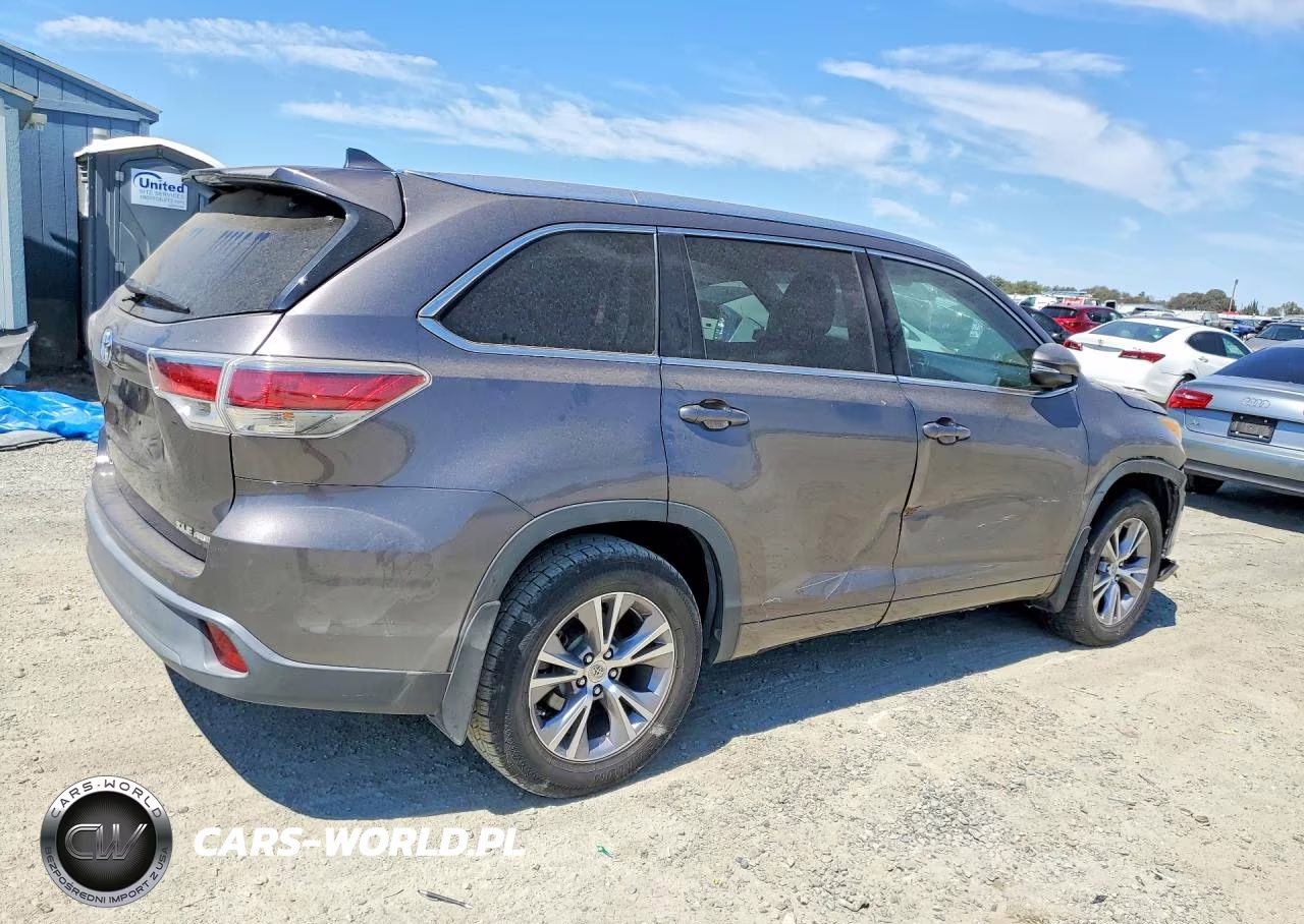 2014 Toyota Highlander Xle VIN:5TDJKRFH1ES062866 - 3