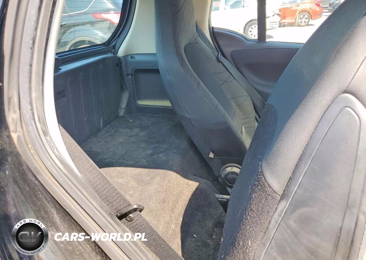 2016 Smart Fortwo VIN:WMEEJ9AA6GK842677 - 10