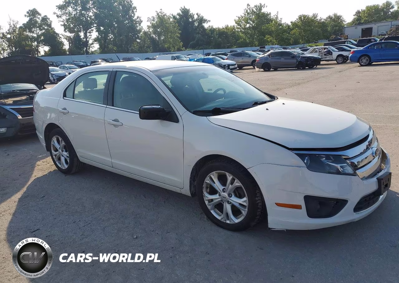 2012 Ford Fusion Se VIN:3FAHP0HA9CR437341 - 4