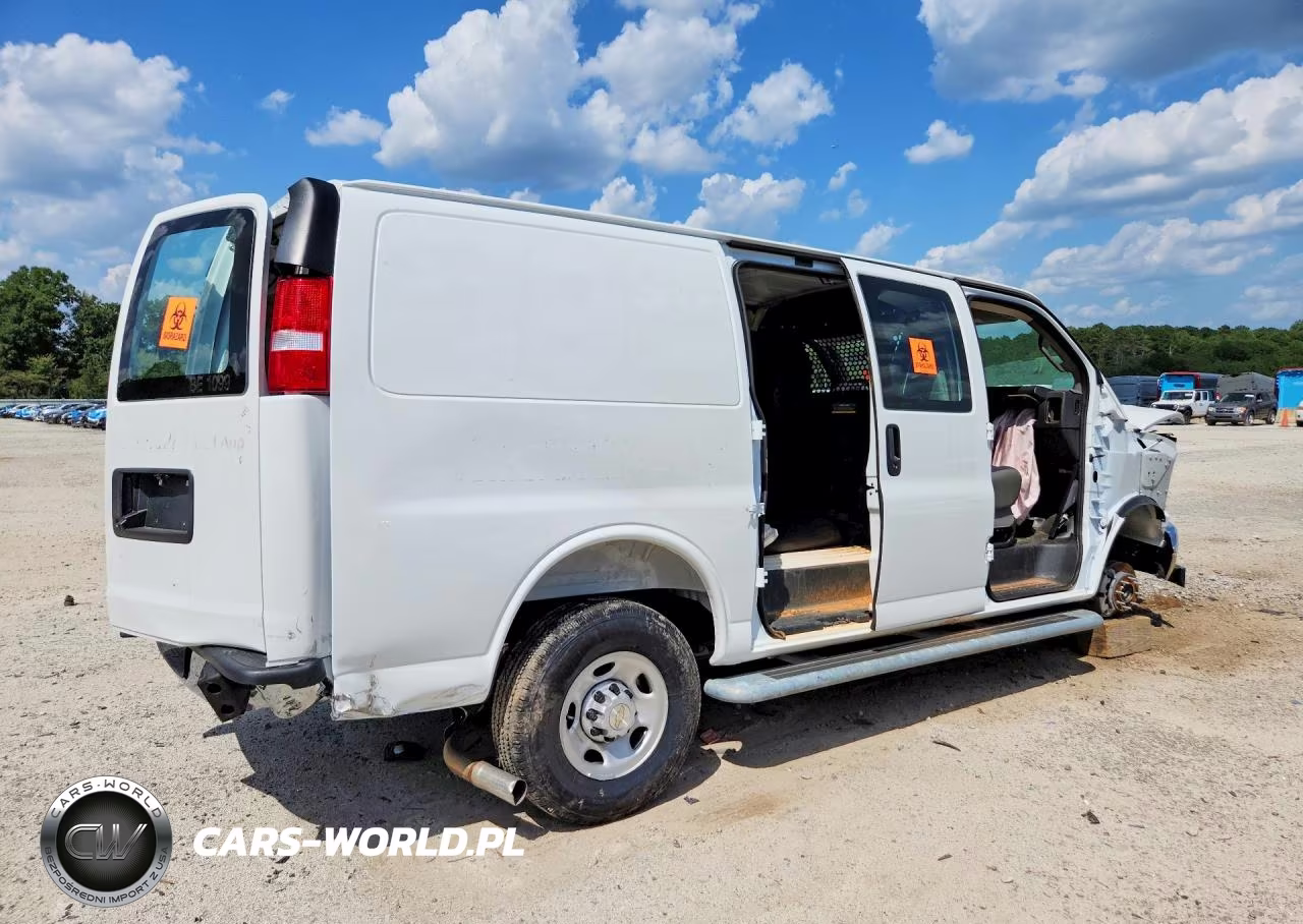 2026 Chevrolet Express G2500 Delivery Van VIN:1GCWGAFP3T1211563 - 3