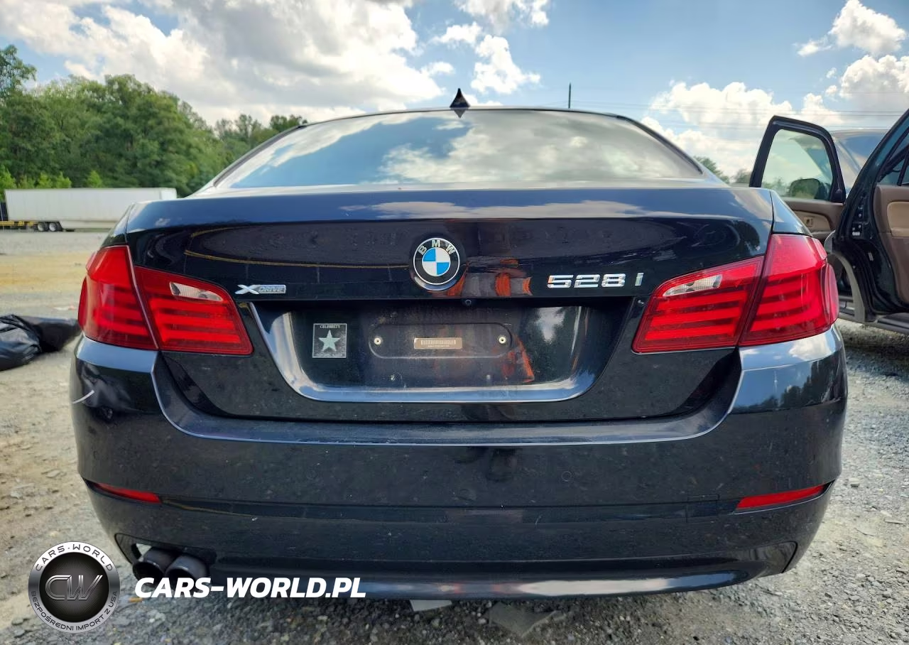 2012 BMW 528 Xi VIN:WBAXH5C58CDW11285 - 6