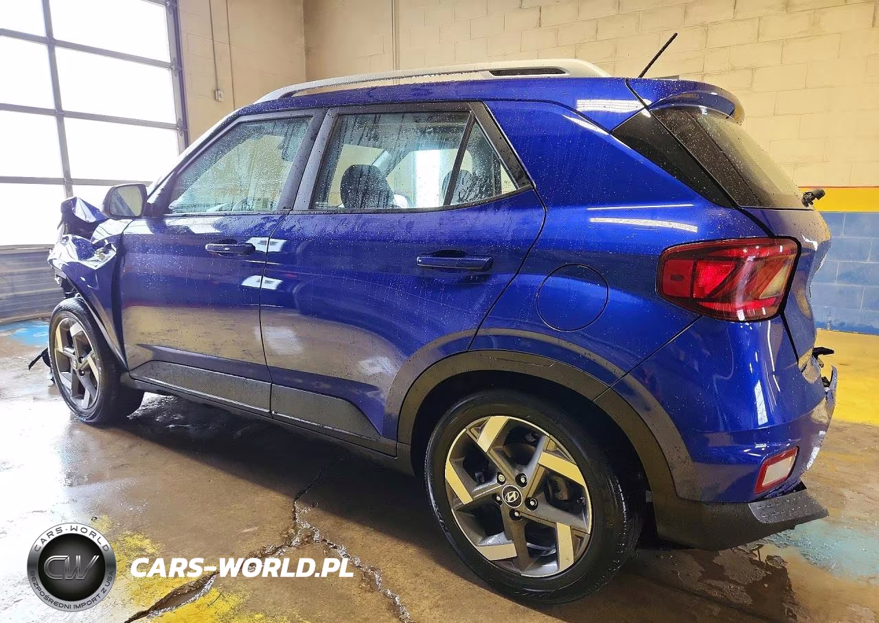 2025 Hyundai Venue Sel VIN:KMHRC8A35SU381325 - 2