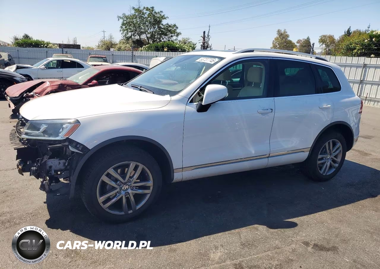2015 Volkswagen Touareg V6 – zdjęcie 1 z 13