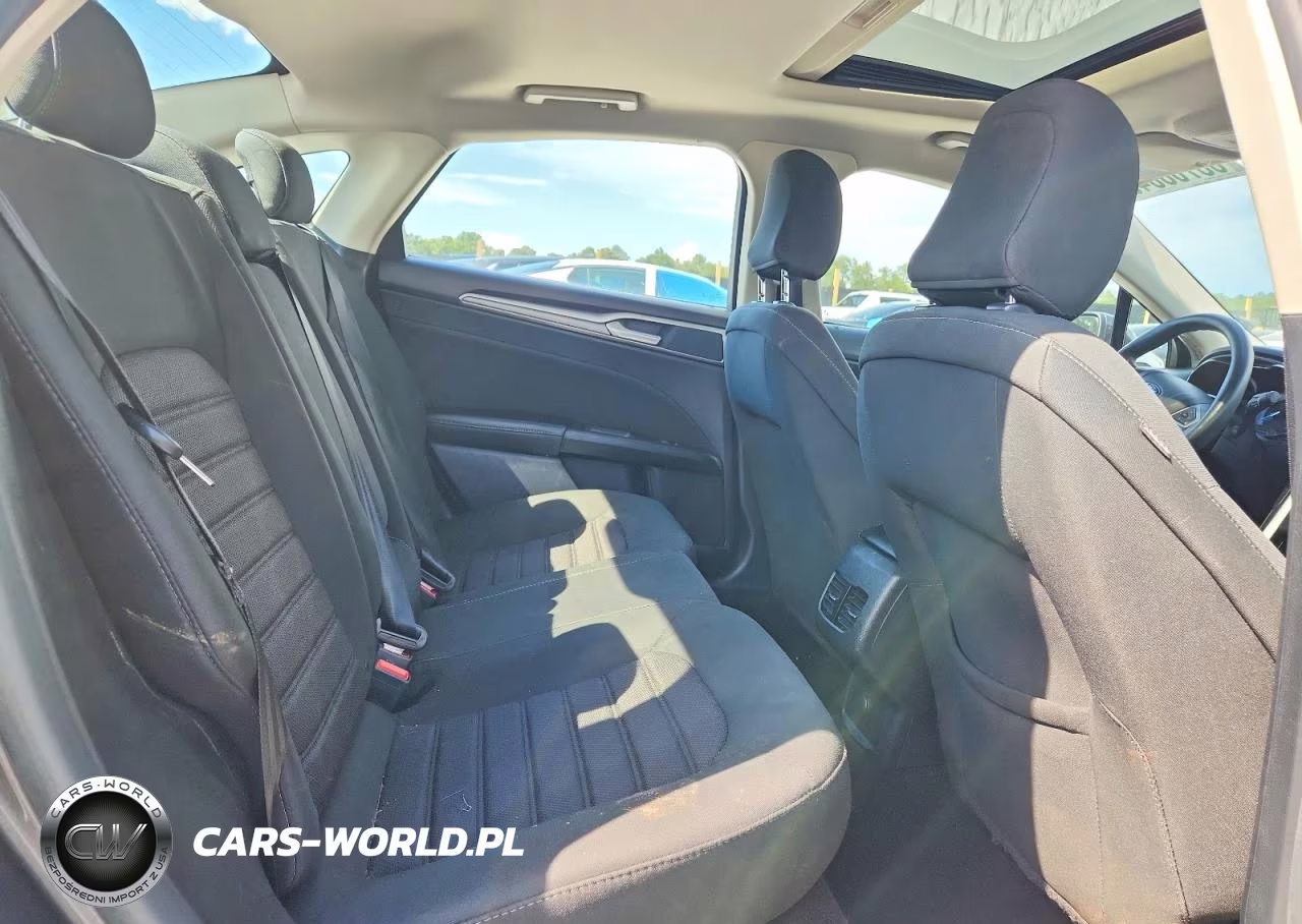 2020 Ford Fusion Se VIN:3FA6P0HD7LR202082 - 10