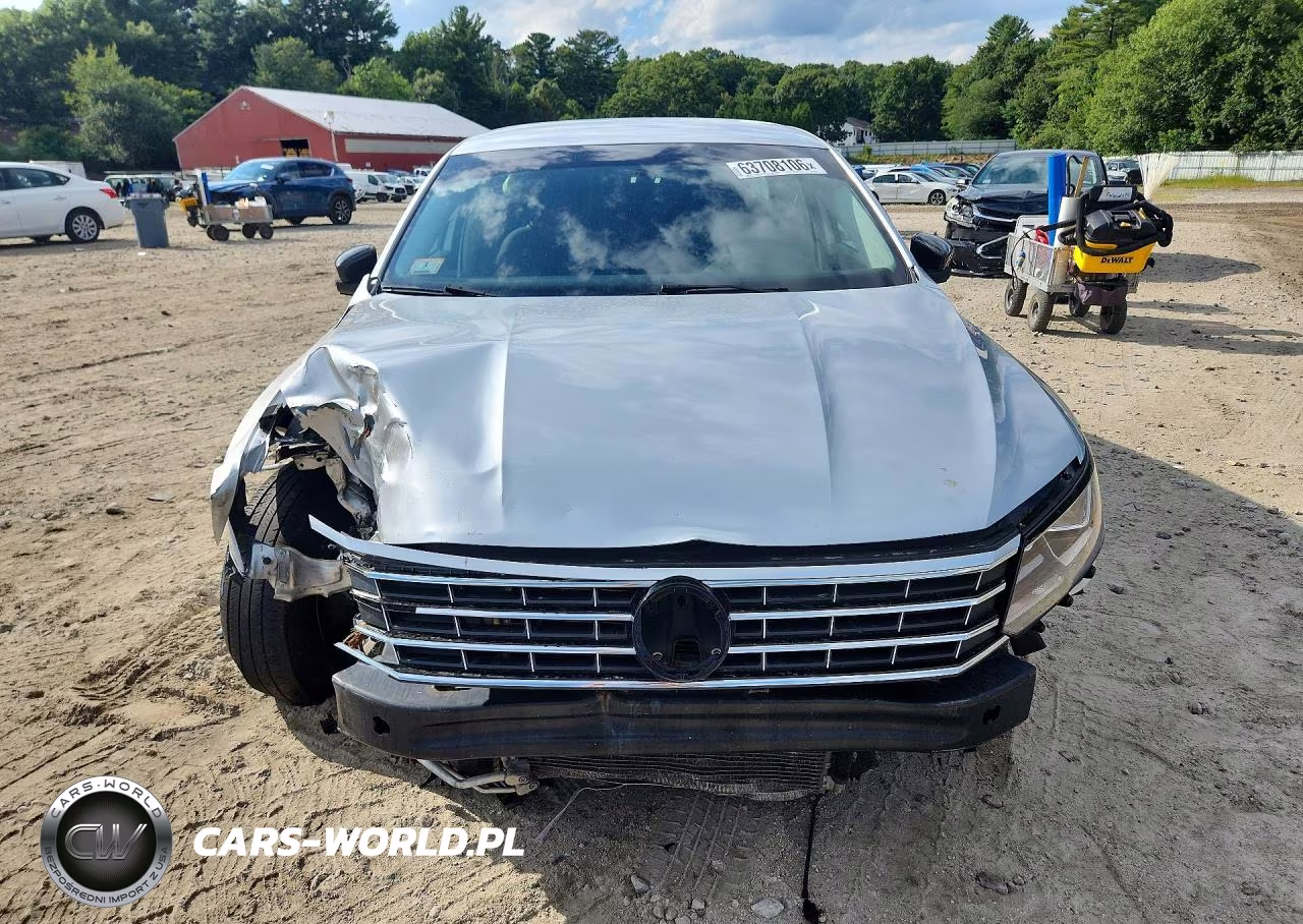 2018 Volkswagen Passat S VIN:1VWAA7A31JC003604 - 5