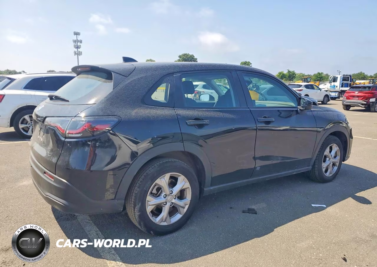 2024 Honda Hr-V Lx VIN:3CZRZ2H33RM767286 - 3