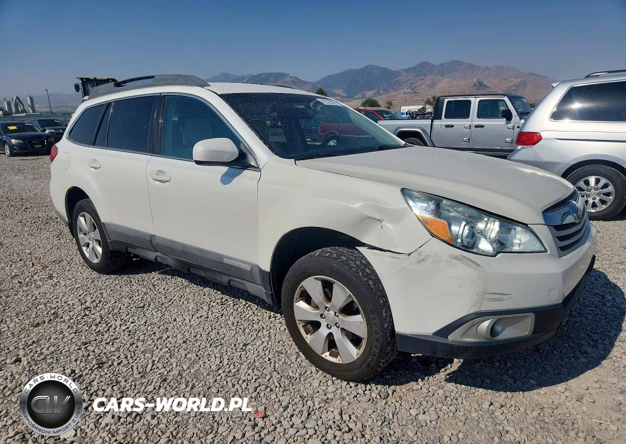 2010 Subaru Outback 2.5I Premium VIN:4S4BRBFC5A3338517 - 4