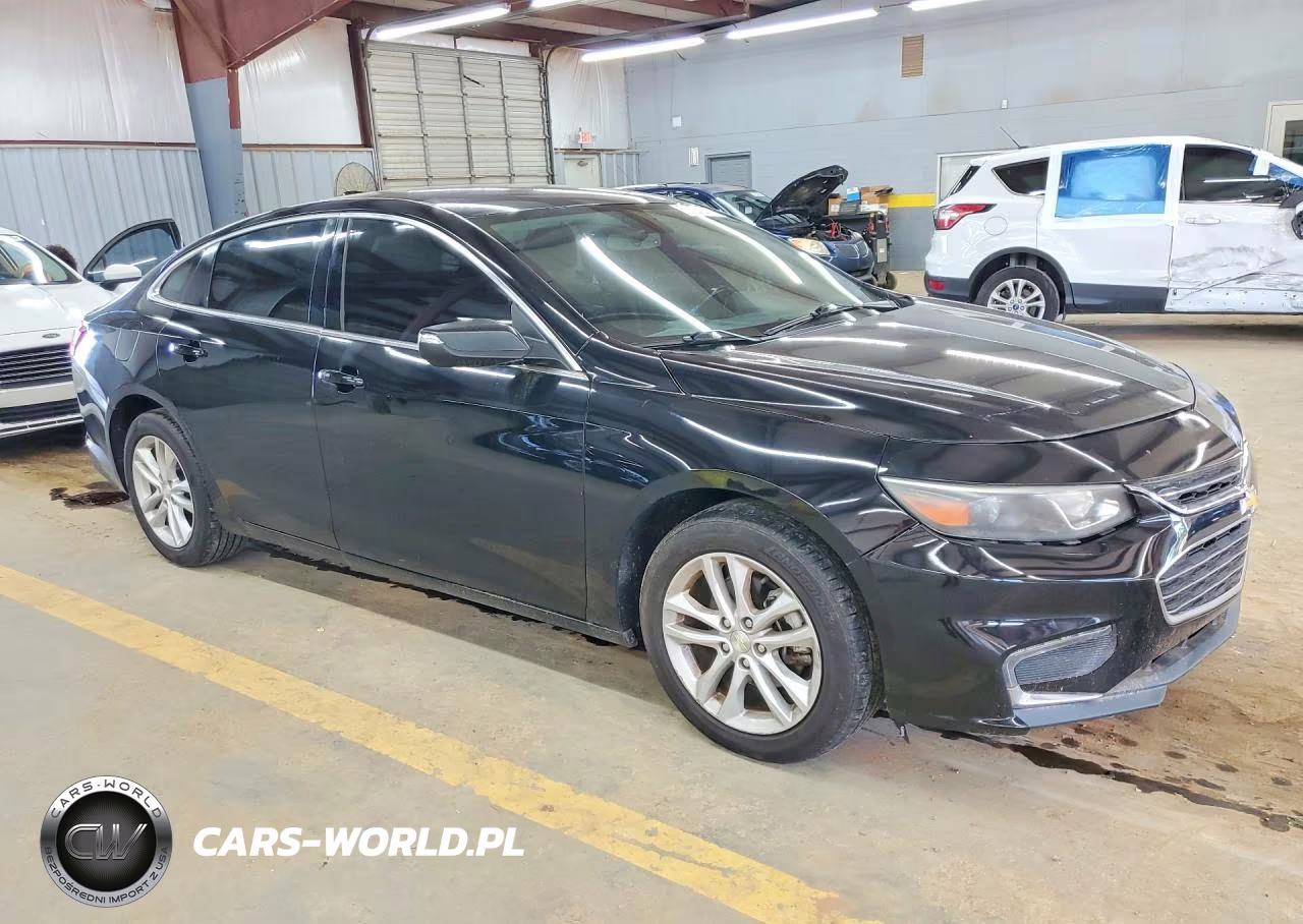 2018 Chevrolet Malibu Lt VIN:1G1ZD5ST3JF175091 - 4