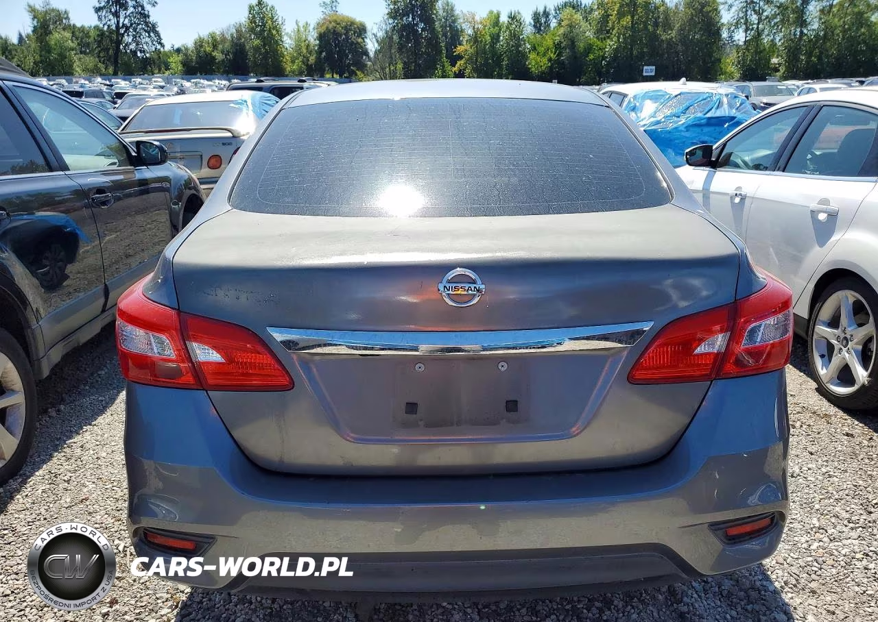 2018 Nissan Sentra S VIN:3N1AB7AP8JY251832 - 6