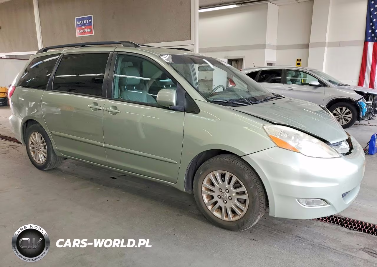 2010 Toyota Sienna Xle VIN:5TDYK4CCXAS313212 - 4