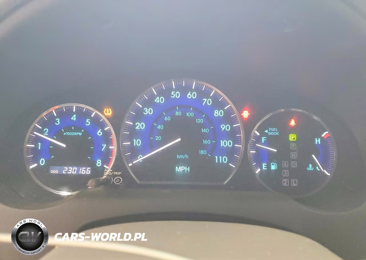 2010 Toyota Sienna Xle VIN:5TDYK4CCXAS313212 - 9