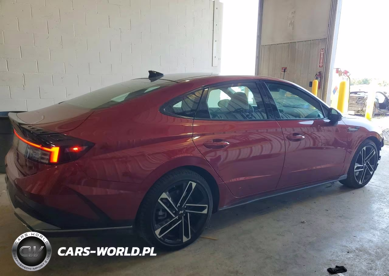 2025 Hyundai Sonata N Line VIN:KMHL54JC4SA512240 - 3