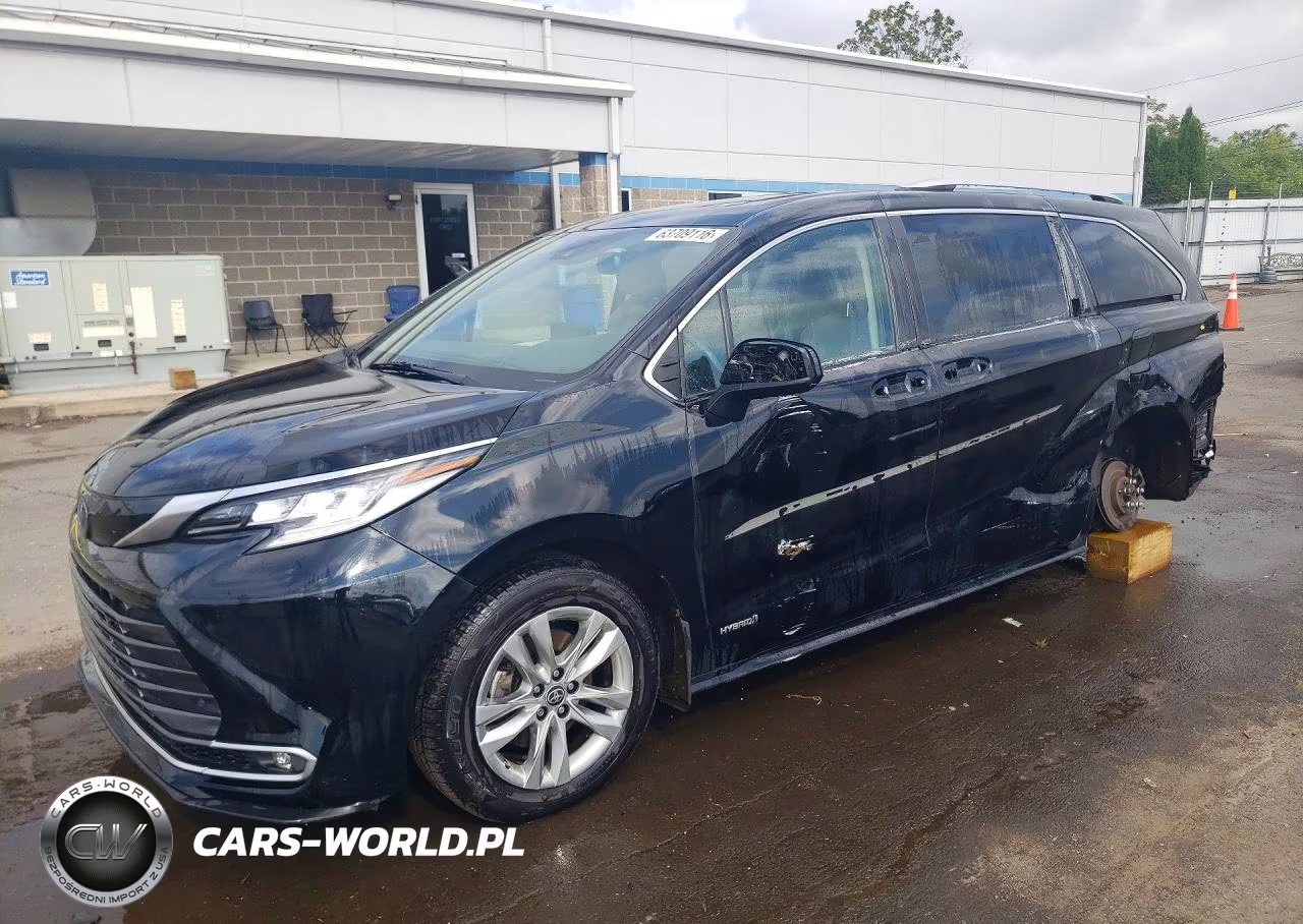 2021 Toyota Sienna Limited 7-Passenger