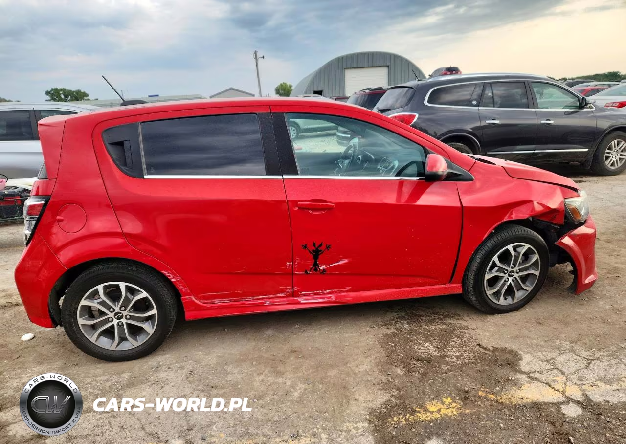 2018 Chevrolet Sonic Lt VIN:1G1JD6SH9J4138590 - 3