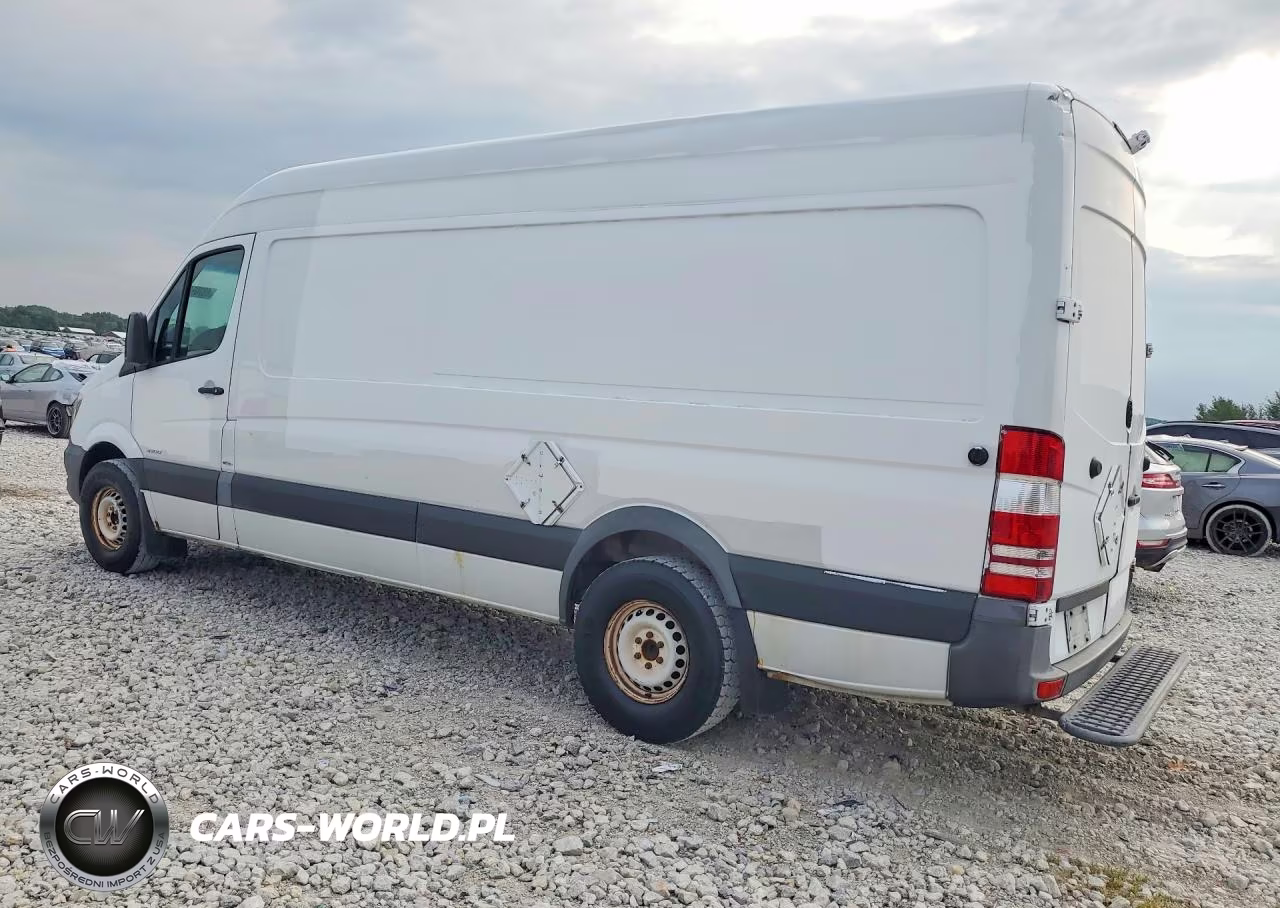 2014 Mercedes-Benz Sprinter 2500 Delivery Van VIN:WD3PE8DE1E5820984 - 2