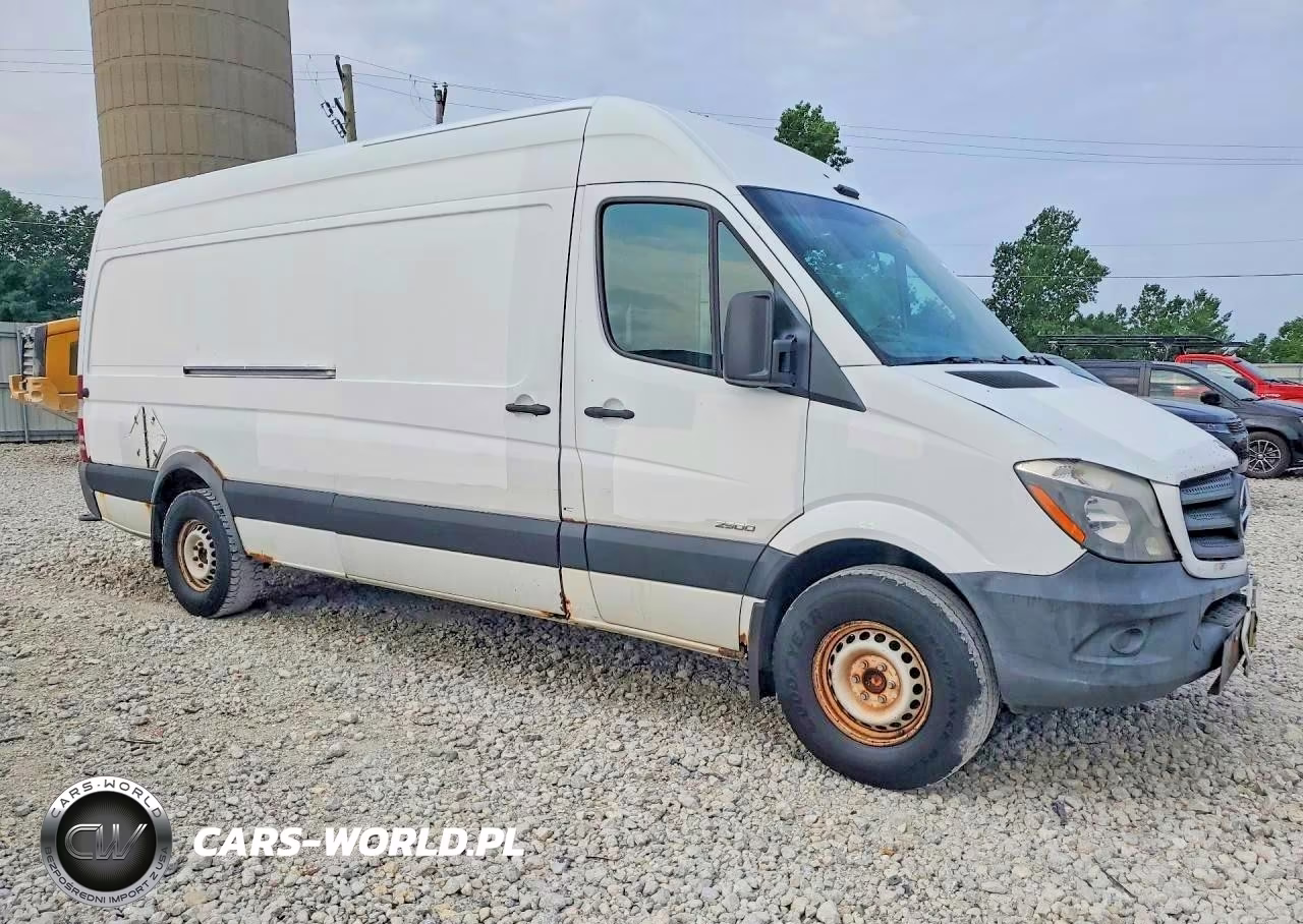 2014 Mercedes-Benz Sprinter 2500 Delivery Van VIN:WD3PE8DE1E5820984 - 4