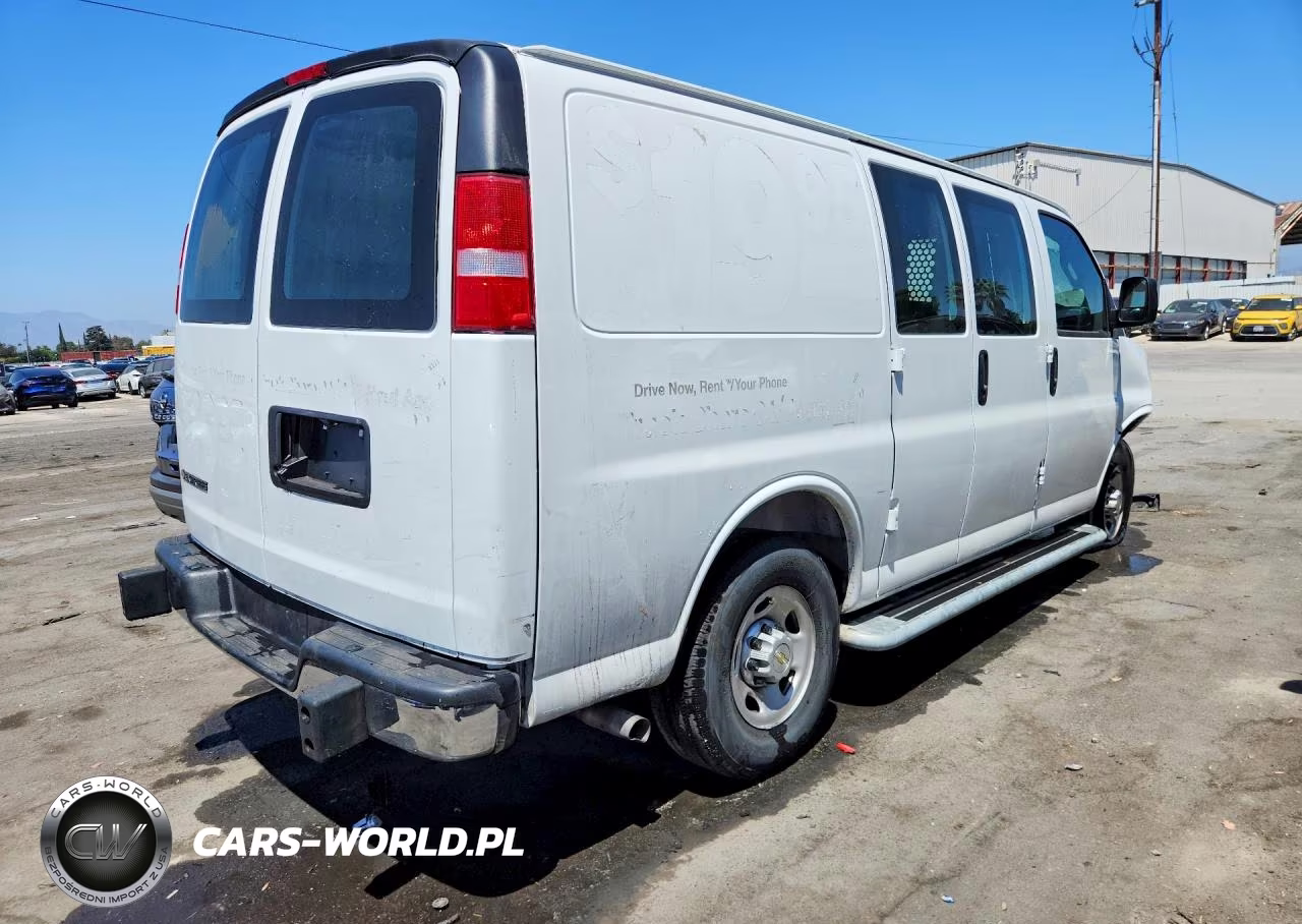 2025 Chevrolet Express 2500 Cargo Delivery Van VIN:1GCWGAFPXS1228374 - 3