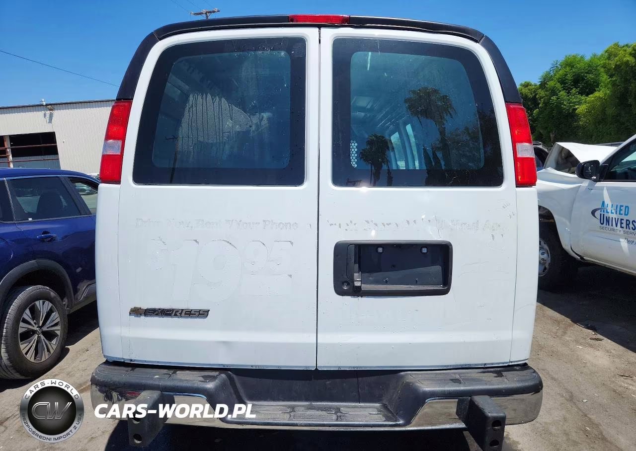 2025 Chevrolet Express 2500 Cargo Delivery Van VIN:1GCWGAFPXS1228374 - 6