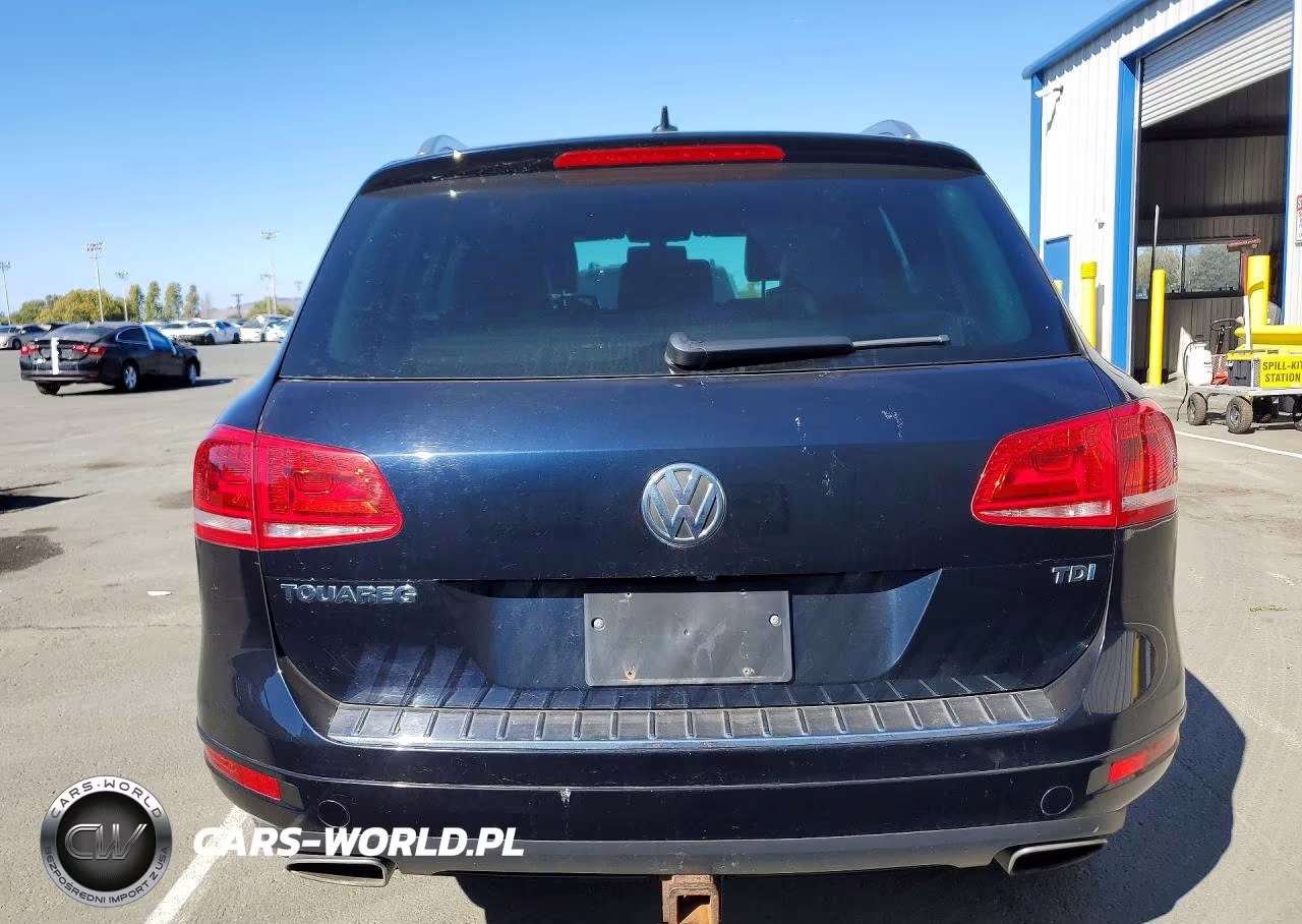 2014 Volkswagen Touareg V6 Tdi VIN:WVGEP9BP5ED012298 - 6