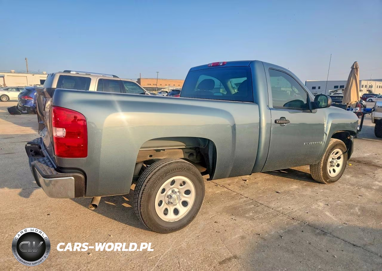 2008 Chevrolet Silverado C1500 VIN:1GCEC14X38Z270549 - 3