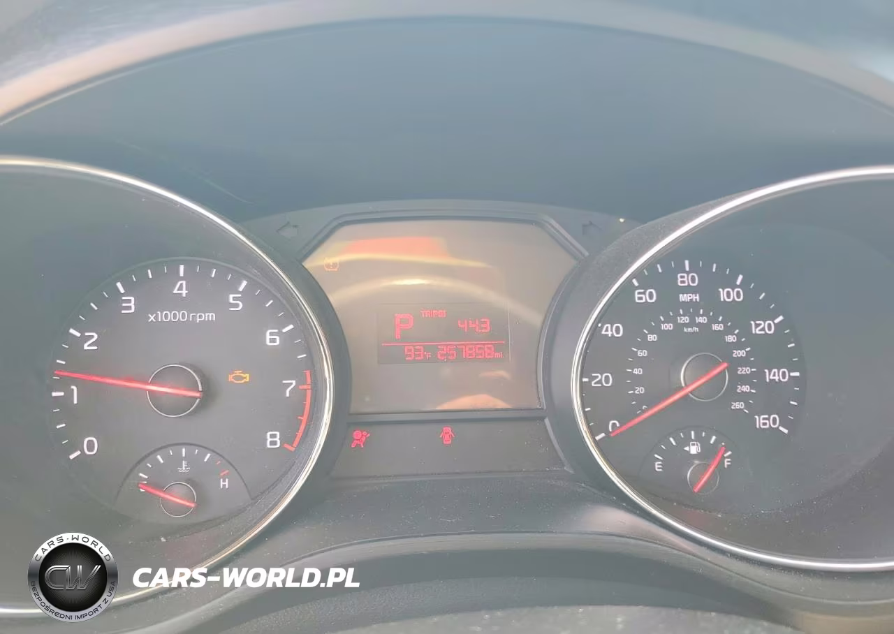 2016 Kia Sedona L VIN:KNDMA5C11G6157401 - 9
