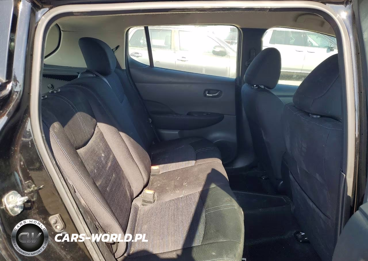 2019 Nissan Leaf S Plus VIN:1N4BZ1CP9KC315349 - 10