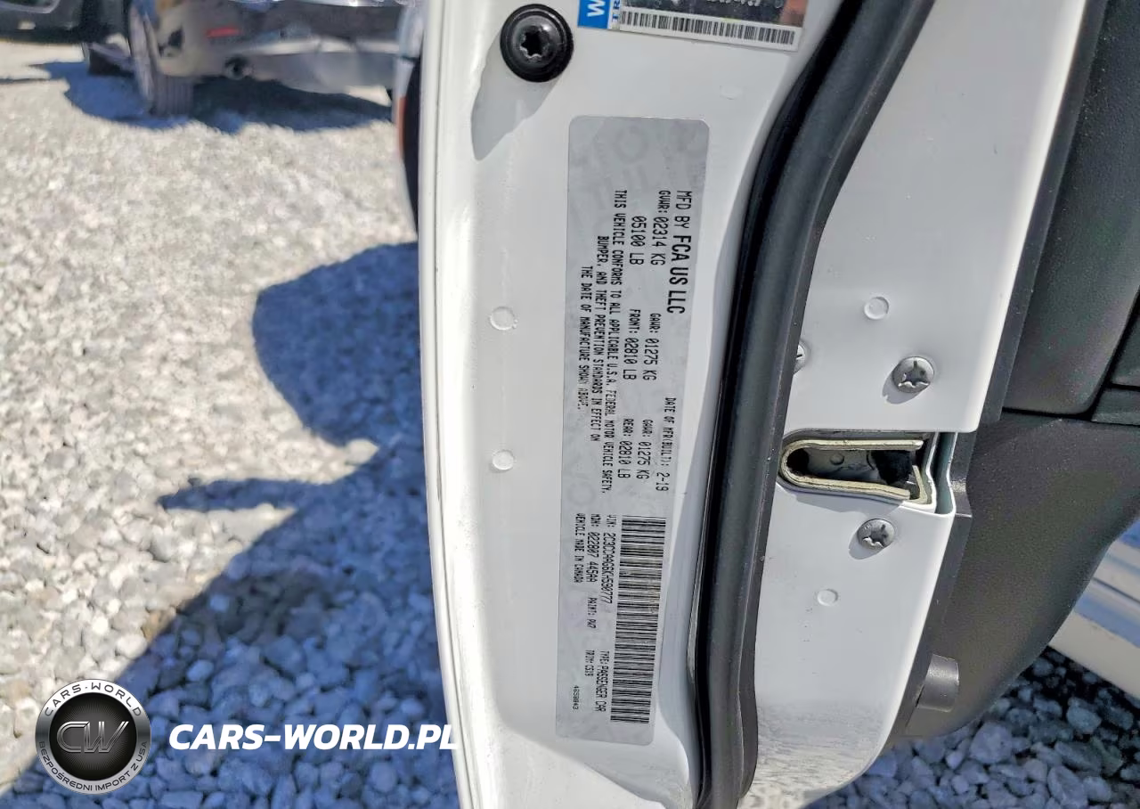 2019 Chrysler 300 Touring VIN:2C3CCAAG6KH590777 - 12