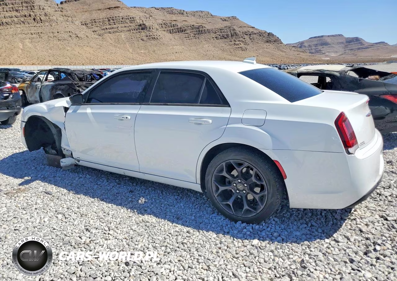 2019 Chrysler 300 Touring VIN:2C3CCAAG6KH590777 - 2