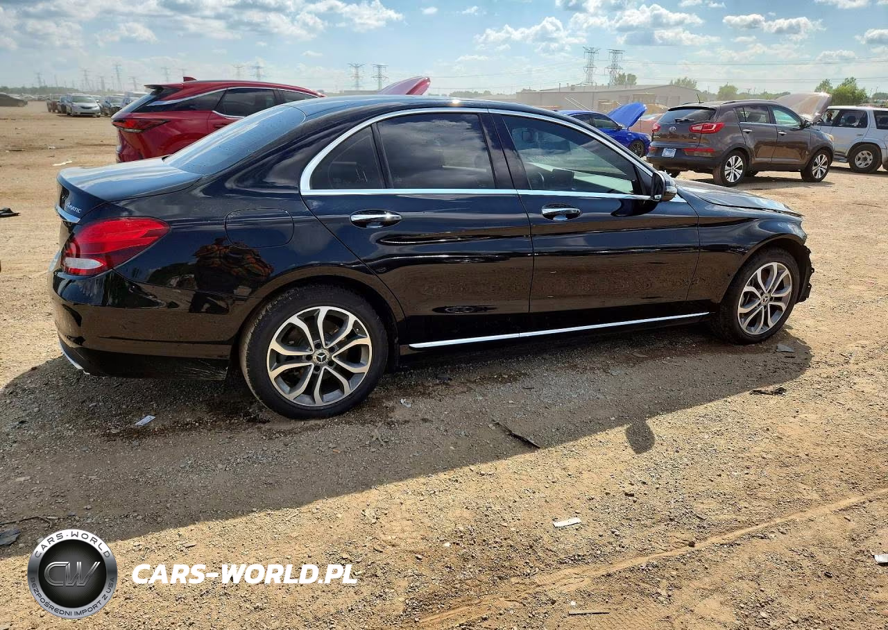 2017 Mercedes-Benz C 300 4Matic VIN:55SWF4KB5HU224939 - 3