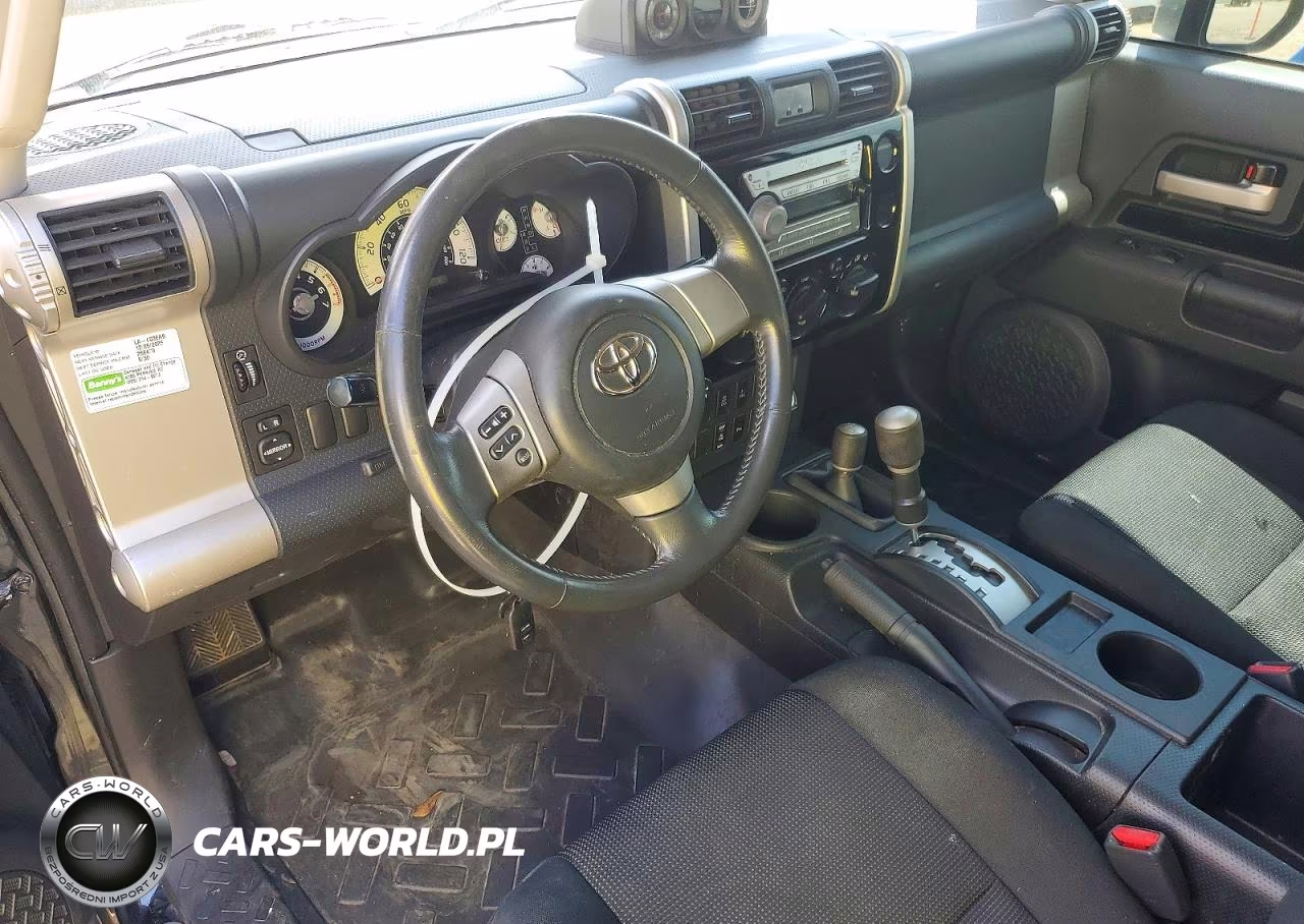 2007 Toyota Fj Cruiser Base VIN:JTEBU11FX70074361 - 8