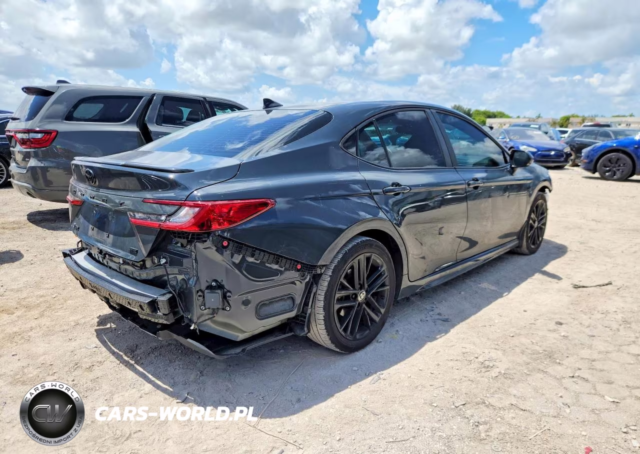 2025 Toyota Camry Se VIN:4T1DAACKXSU165384 - 3