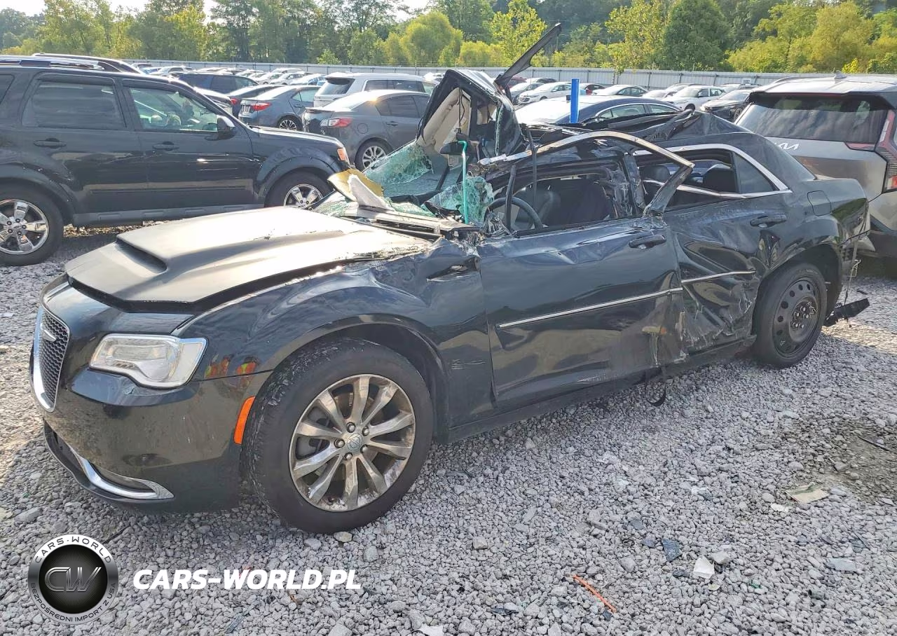 2016 Chrysler 300 Limited