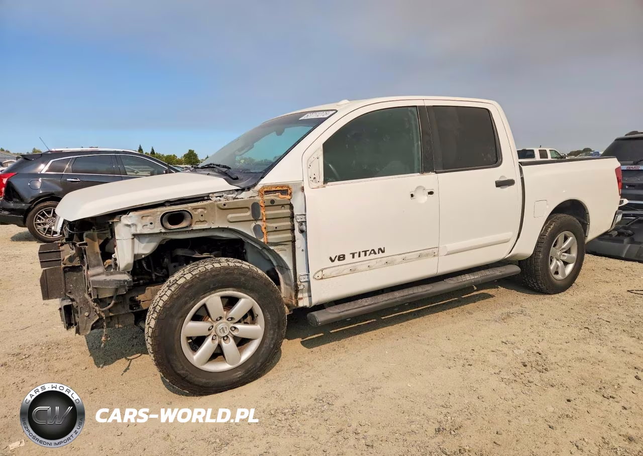 2014 Nissan Titan Sv