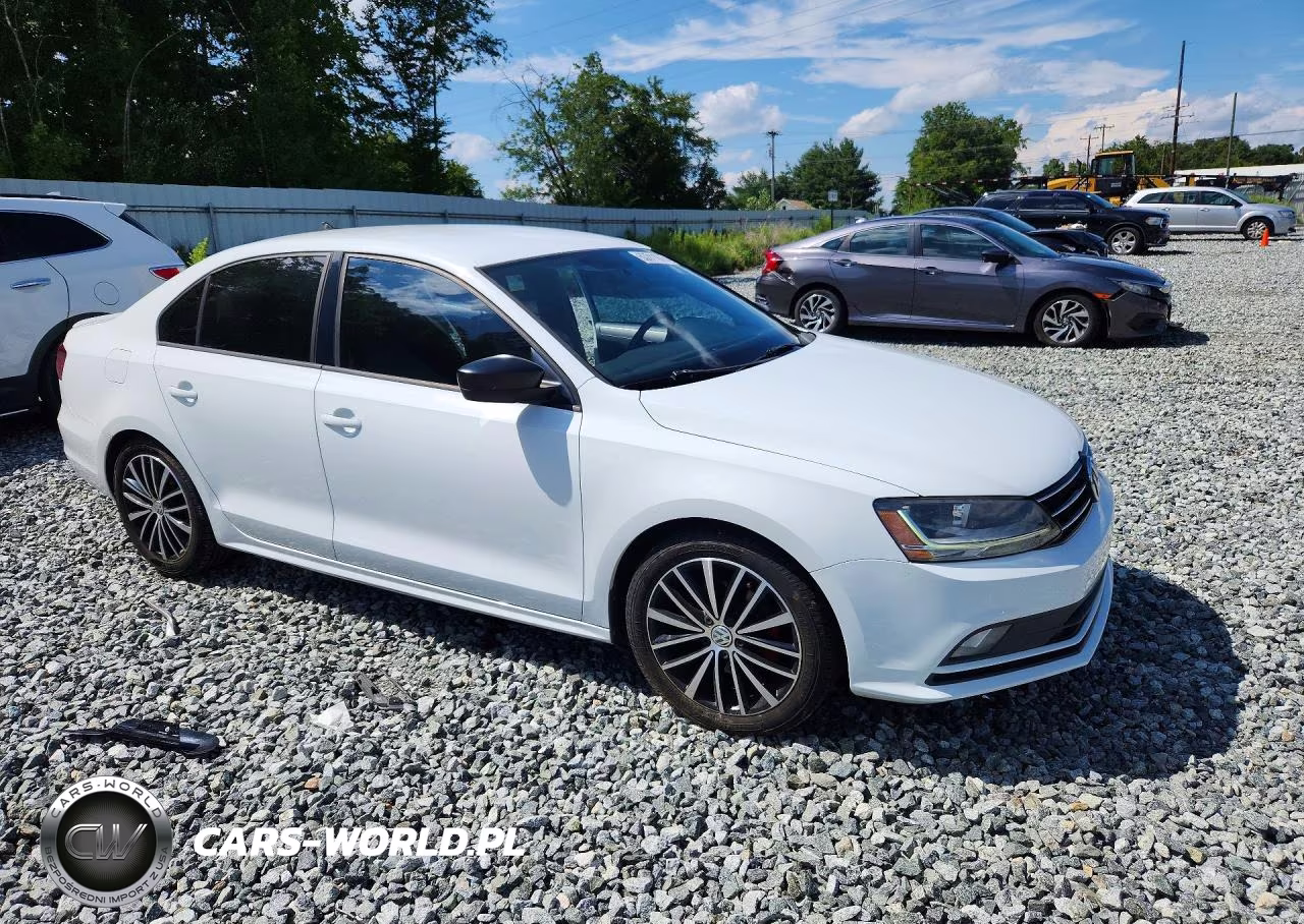 2017 Volkswagen Jetta Sport VIN:3VWD17AJ5HM299277 - 4