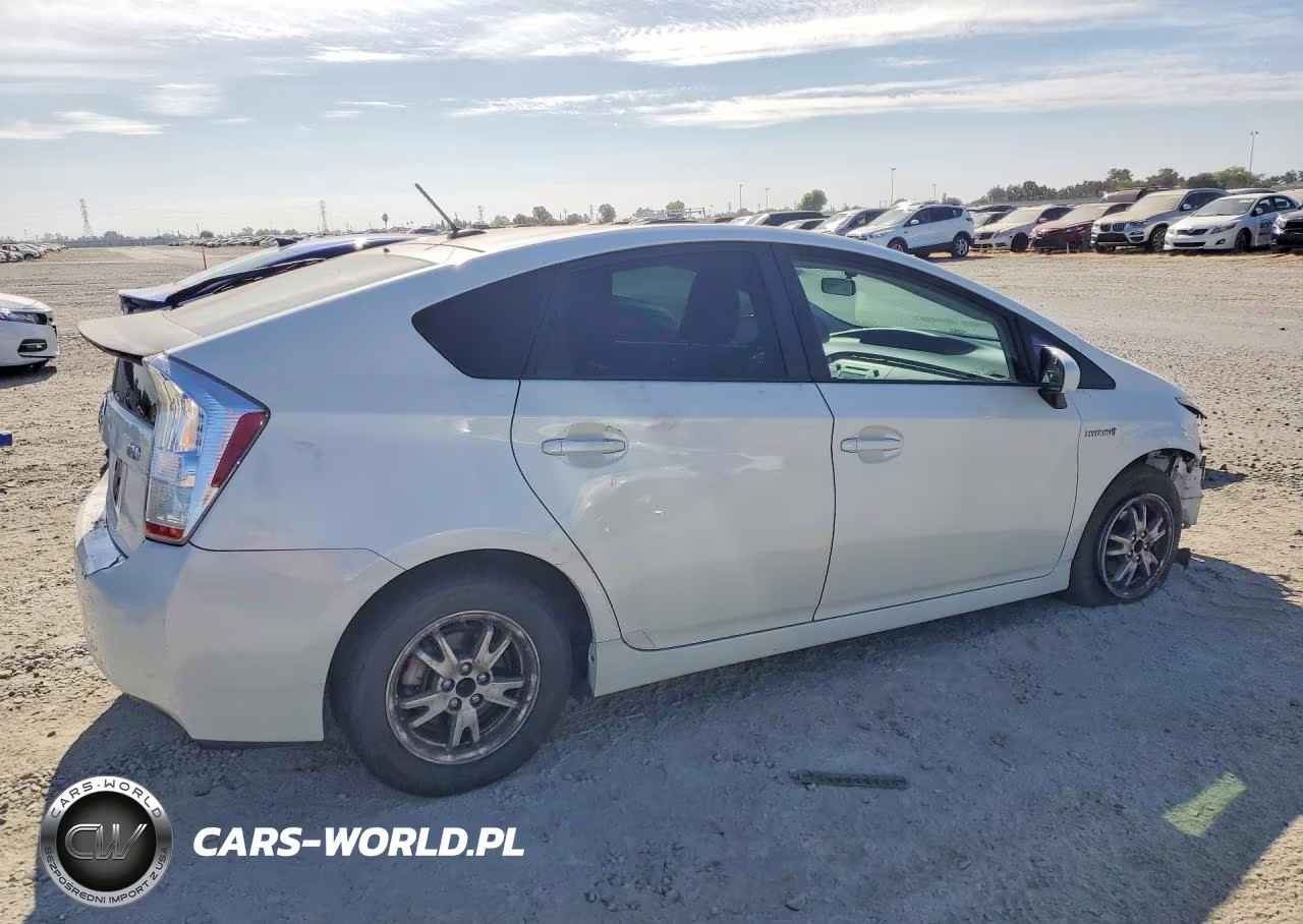 2010 Toyota Prius Iii VIN:JTDKN3DU8A0234820 - 3