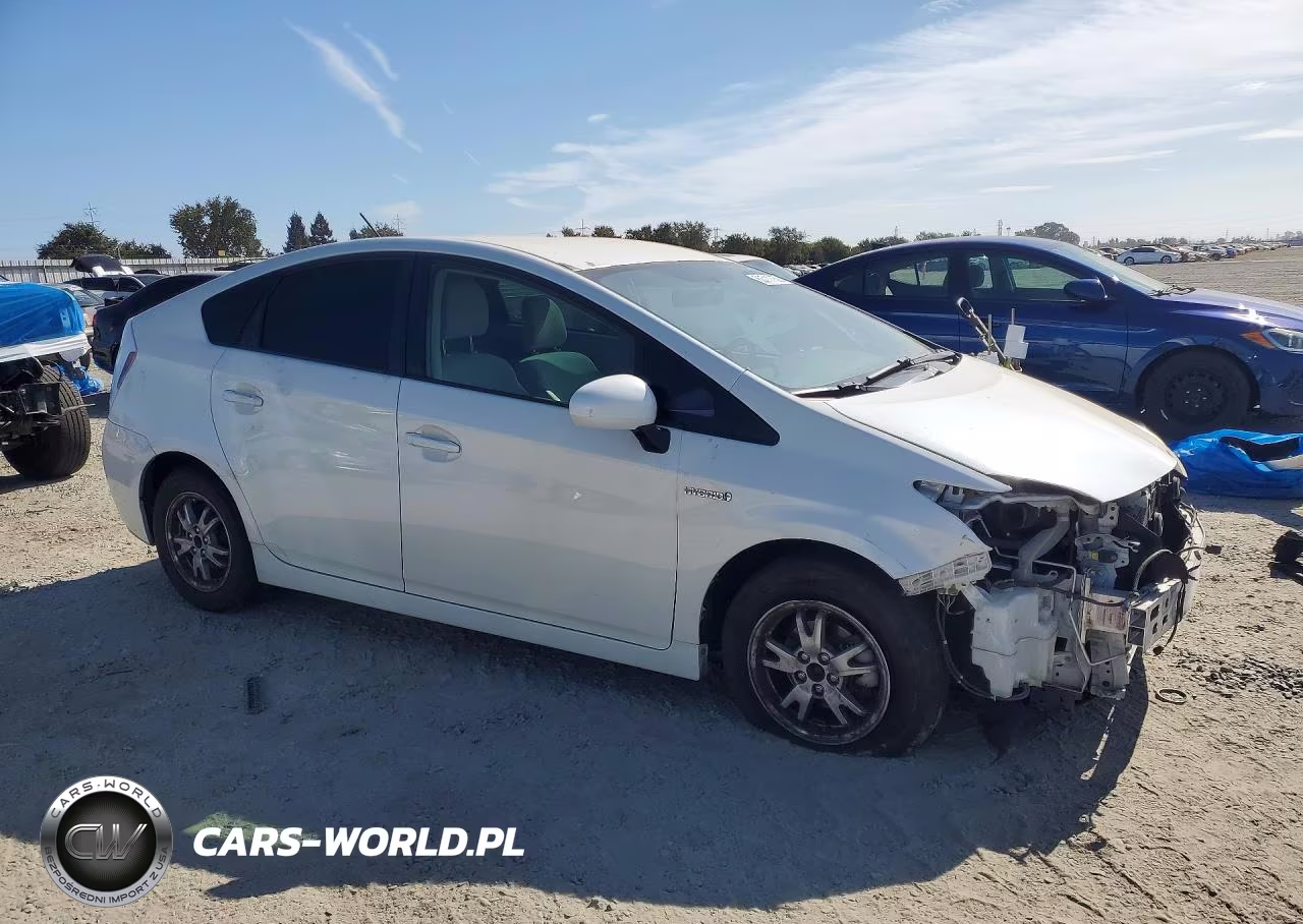 2010 Toyota Prius Iii VIN:JTDKN3DU8A0234820 - 4