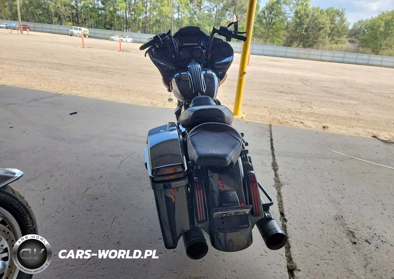 2018 Harley-Davidson Fltrxse Cvo Road Glide VIN:1HD1TCL14JB958662 - 4