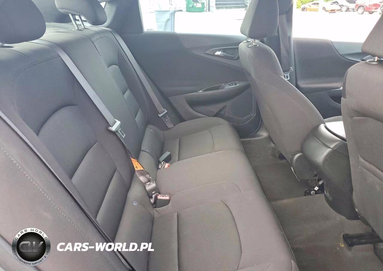 2024 Chevrolet Malibu Rs VIN:1G1ZG5ST8RF196649 - 10