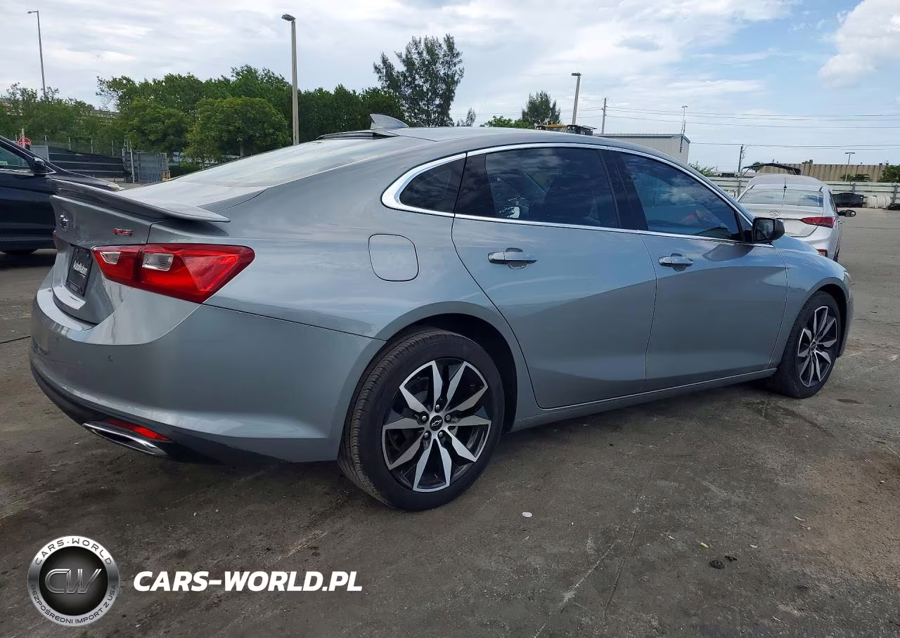 2024 Chevrolet Malibu Rs VIN:1G1ZG5ST8RF196649 - 3