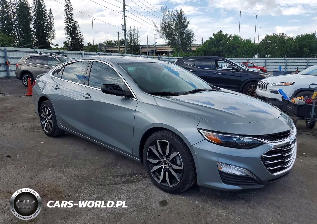 2024 Chevrolet Malibu Rs VIN:1G1ZG5ST8RF196649 - 4