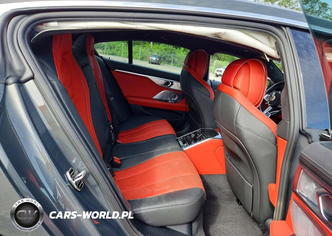 2024 BMW M850Xi VIN:WBAGV8C00RCN84970 - 10