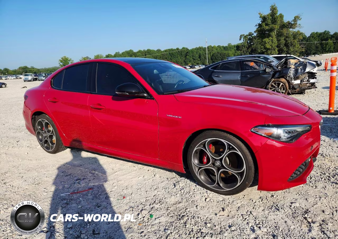 2022 Alfa Romeo Giulia Super VIN:ZARFAMBN7N7664565 - 4