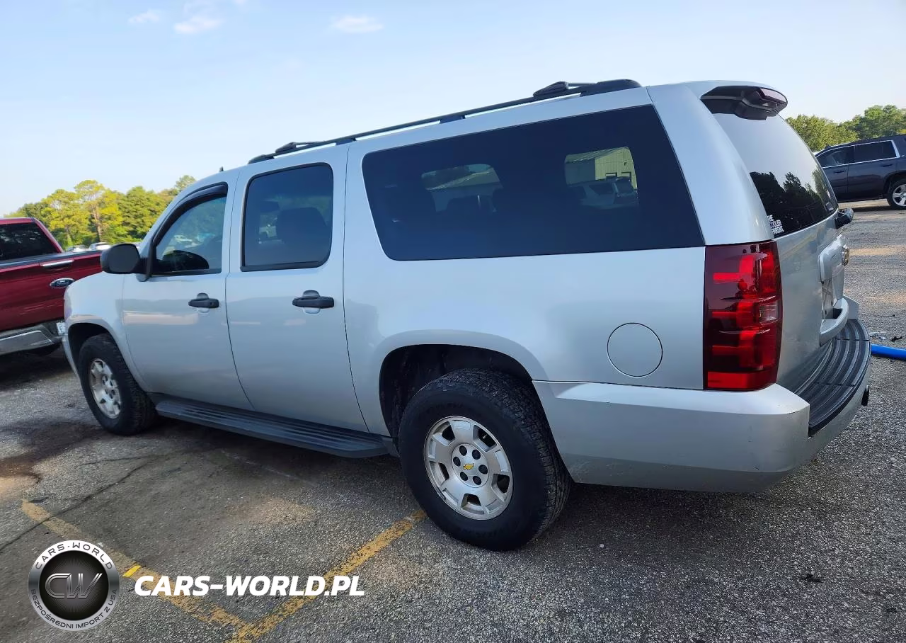 2010 Chevrolet Suburban C1500 Ls VIN:1GNUCHE02AR229073 - 2