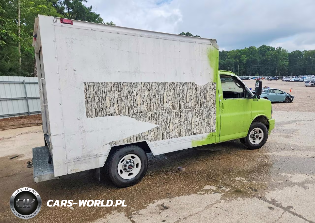 2019 GMC Savana Cutaway G3500 Box Truck VIN:1GDY7RFG6K1222011 - 3