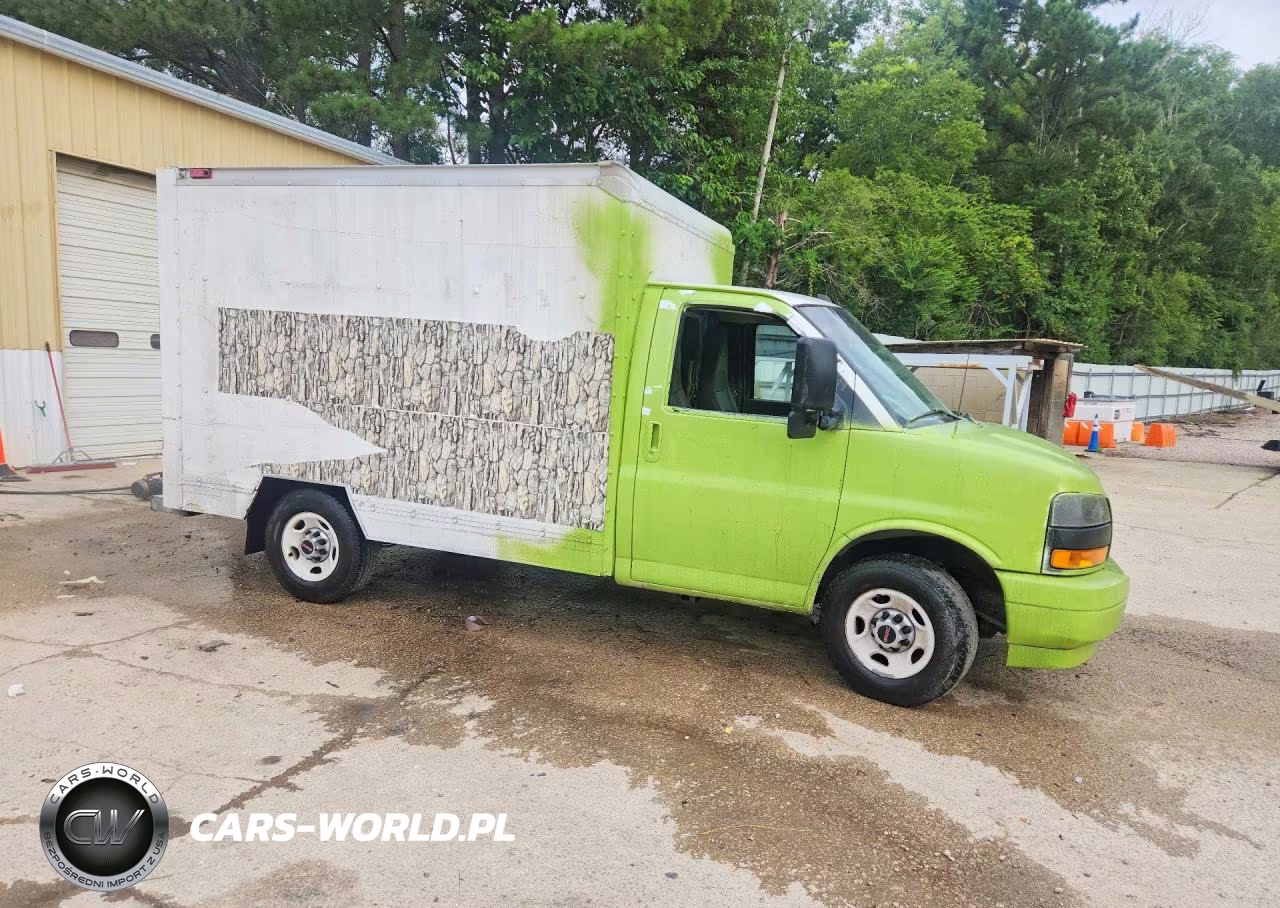 2019 GMC Savana Cutaway G3500 Box Truck VIN:1GDY7RFG6K1222011 - 4