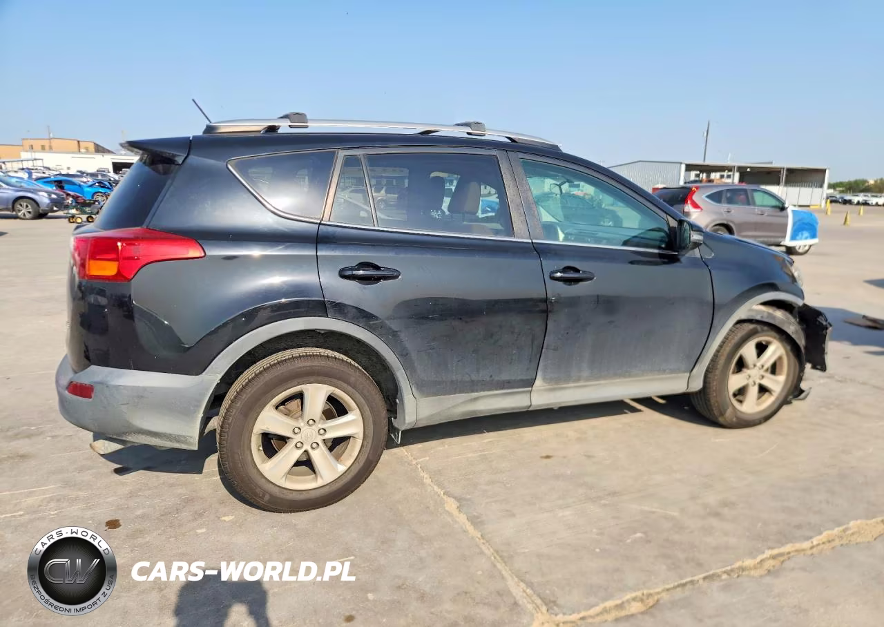 2013 Toyota Rav4 Xle VIN:2T3WFREV7DW023777 - 3