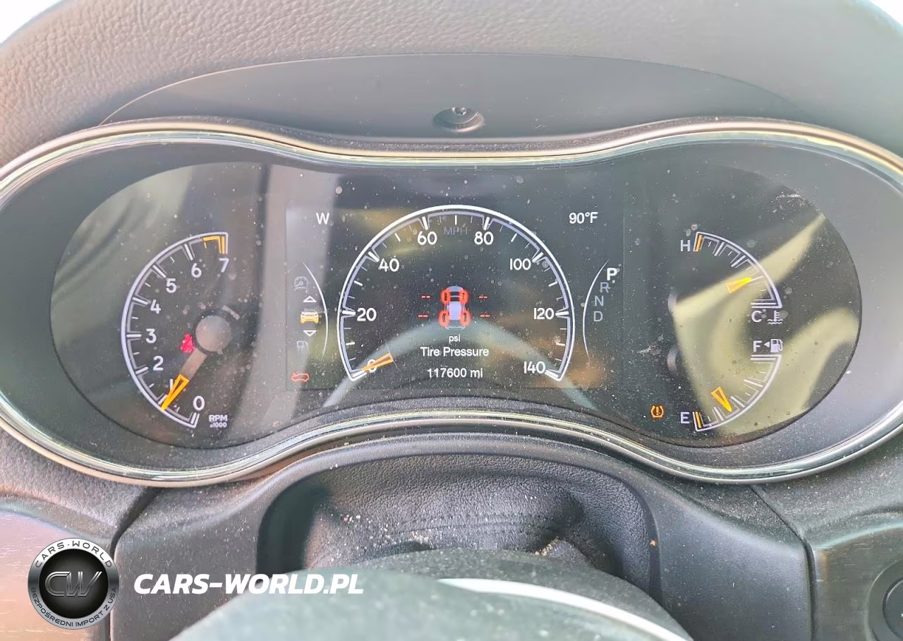 2018 Jeep Grand Cherokee Laredo VIN:1C4RJFAG3JC250206 - 9